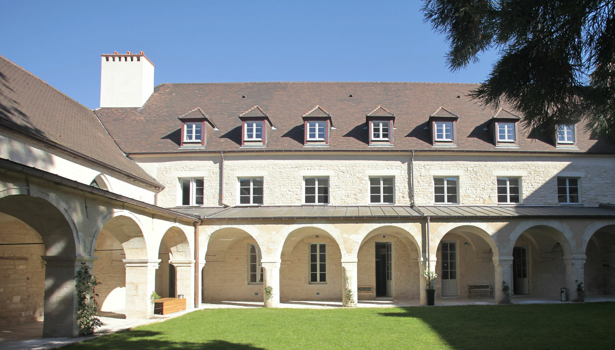 Odalys Les Cordeliers Aparthotel 4*